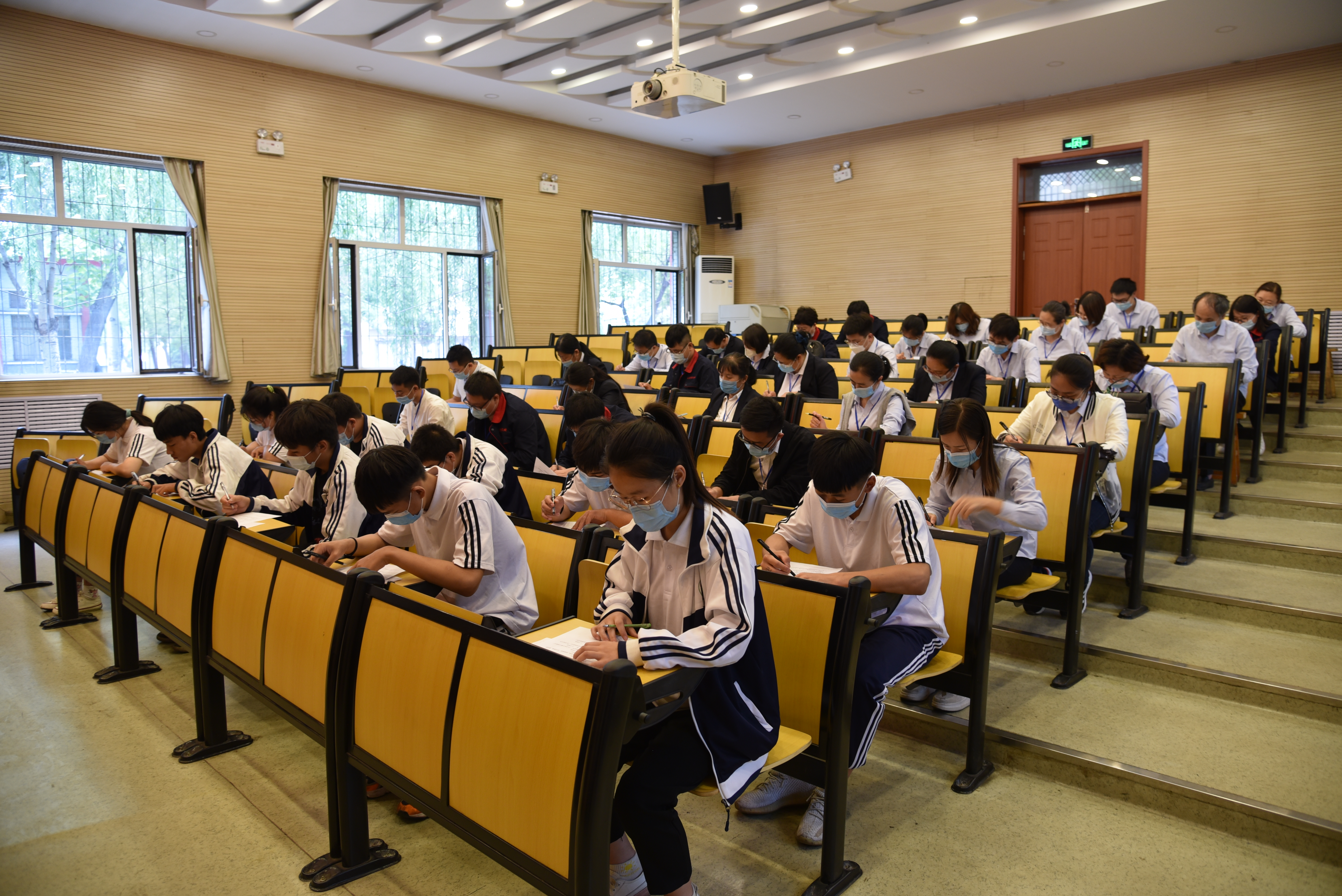 微信圖片_20200618165313.jpg 微信圖片_20200618165313.jpg