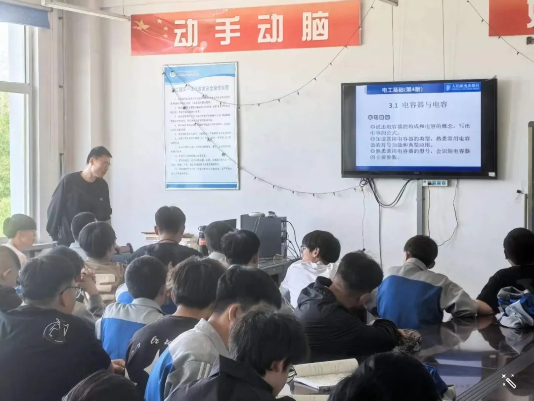 3.webp.jpg 3.webp.jpg