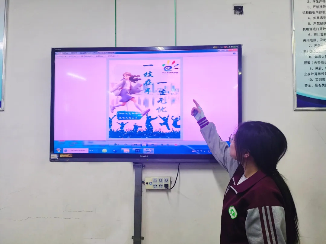 1.webp.jpg 1.webp.jpg