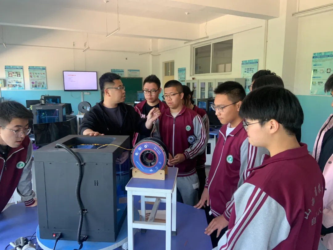 1.webp.jpg 1.webp.jpg