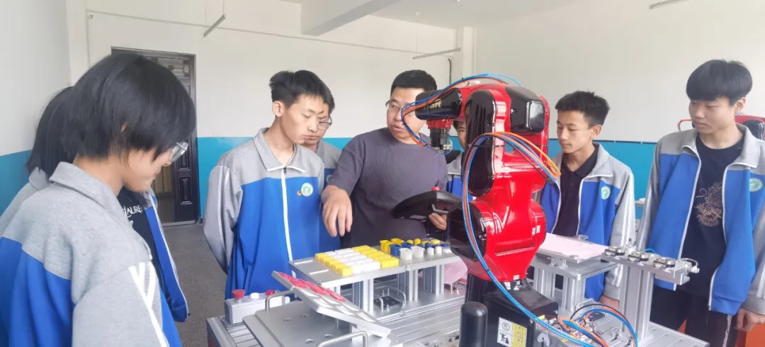 1.webp (1).jpg 1.webp (1).jpg