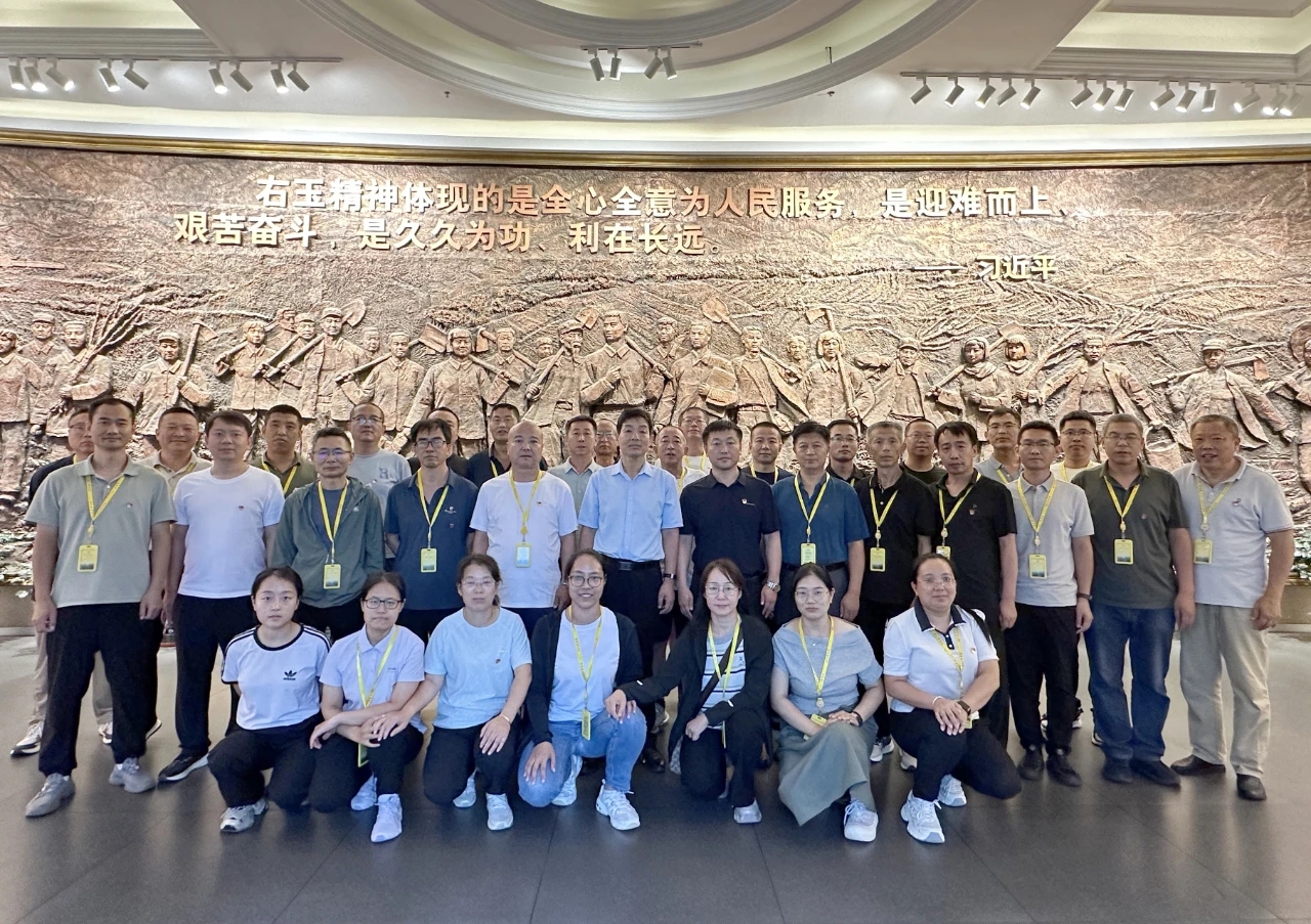 黨員11.jpg 黨員11.jpg